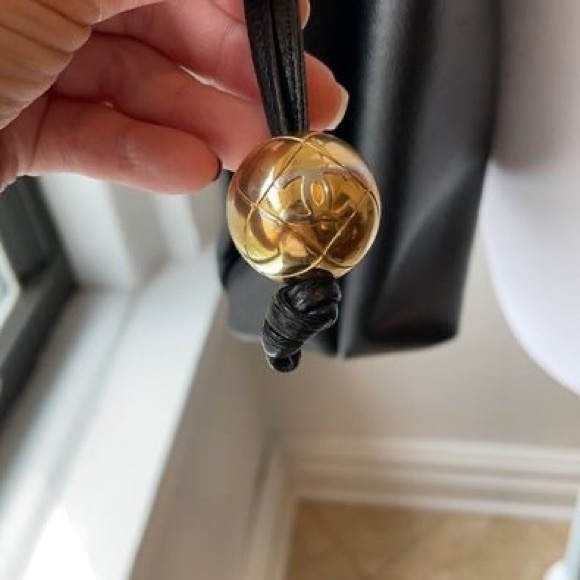 Chanel Vintage Black Caviar Front Flap Shoulder Bag - Picture 5 of 10